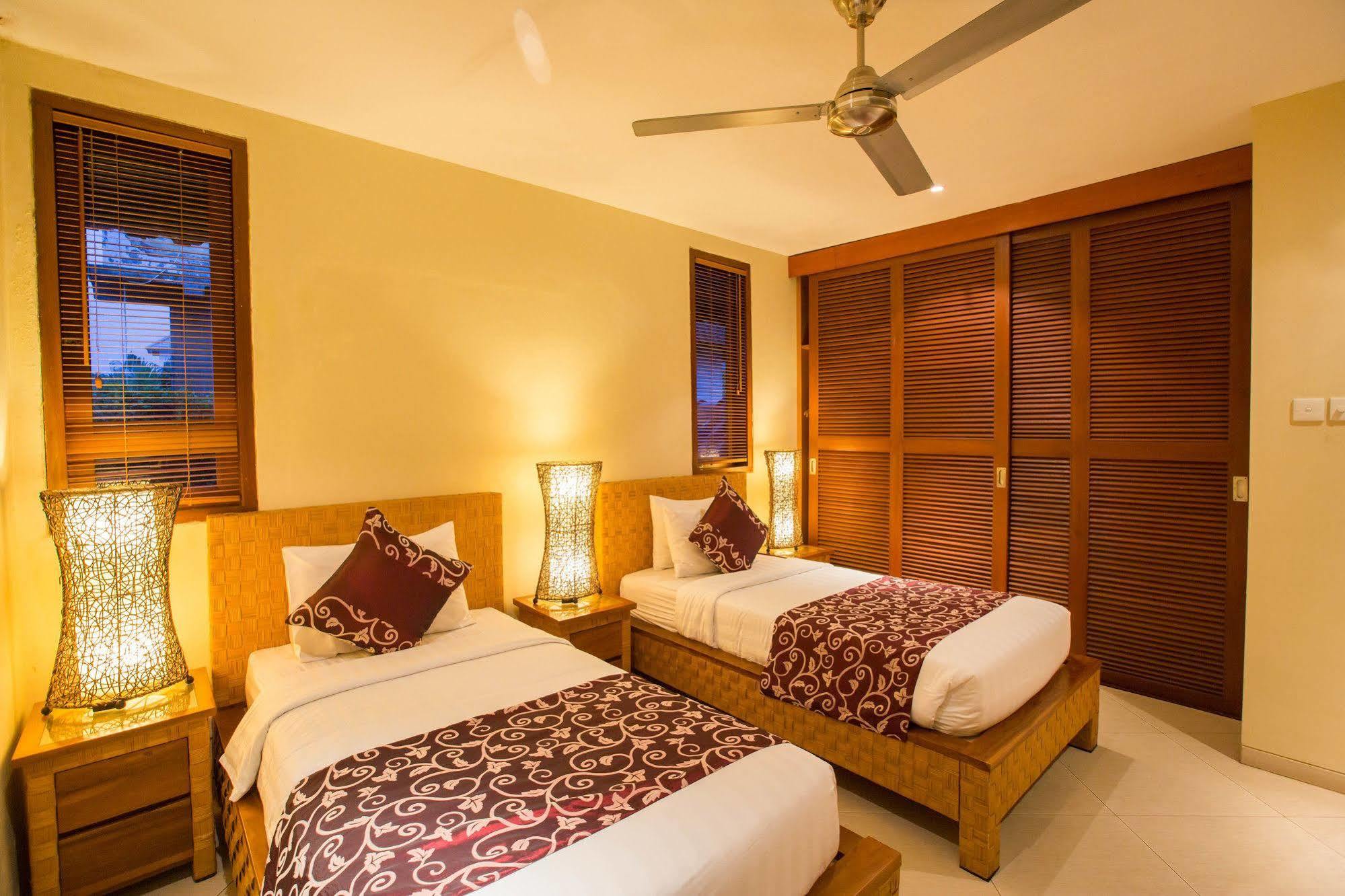 Villa Seriska Seminyak Buitenkant foto