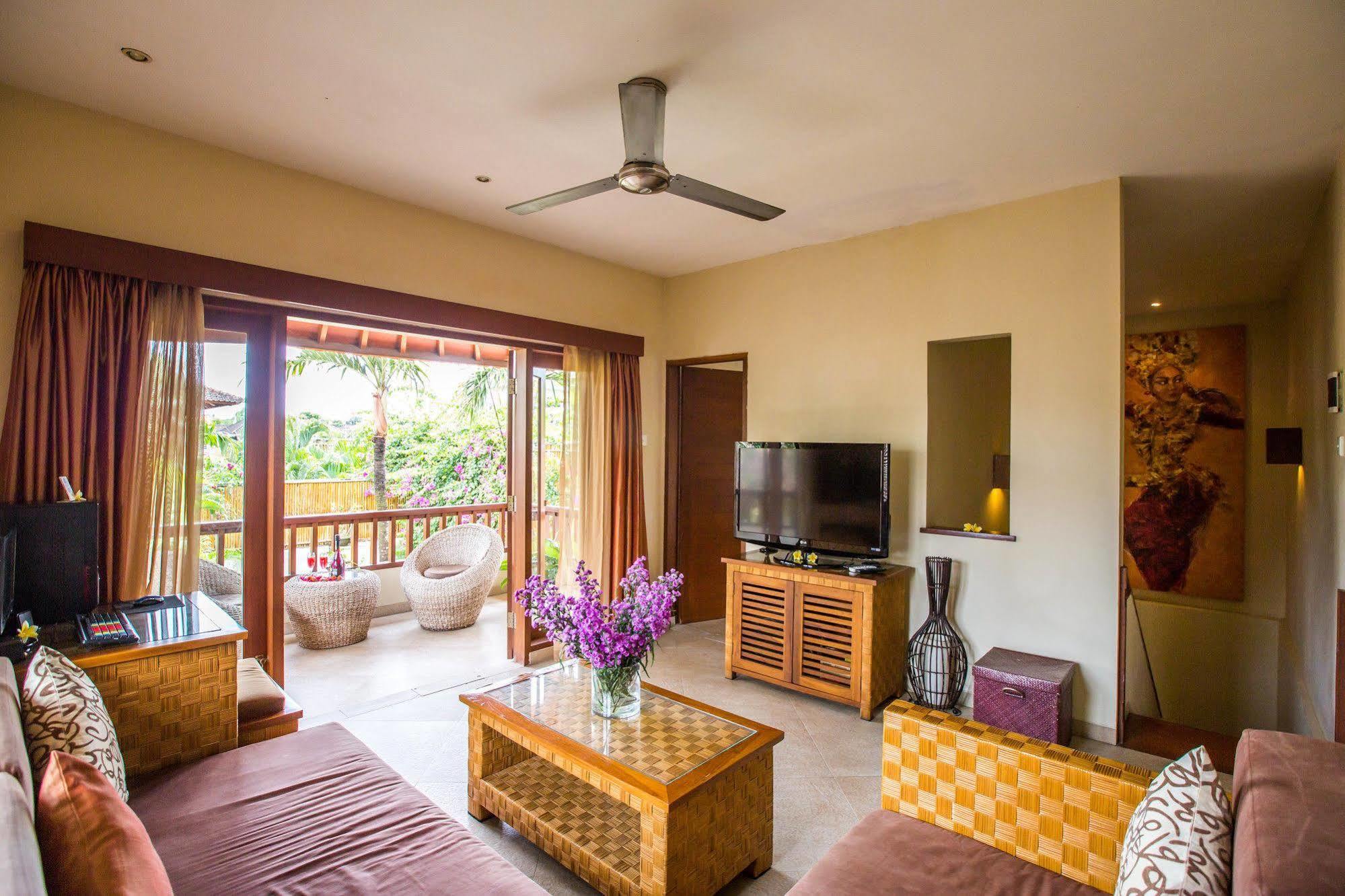Villa Seriska Seminyak Buitenkant foto