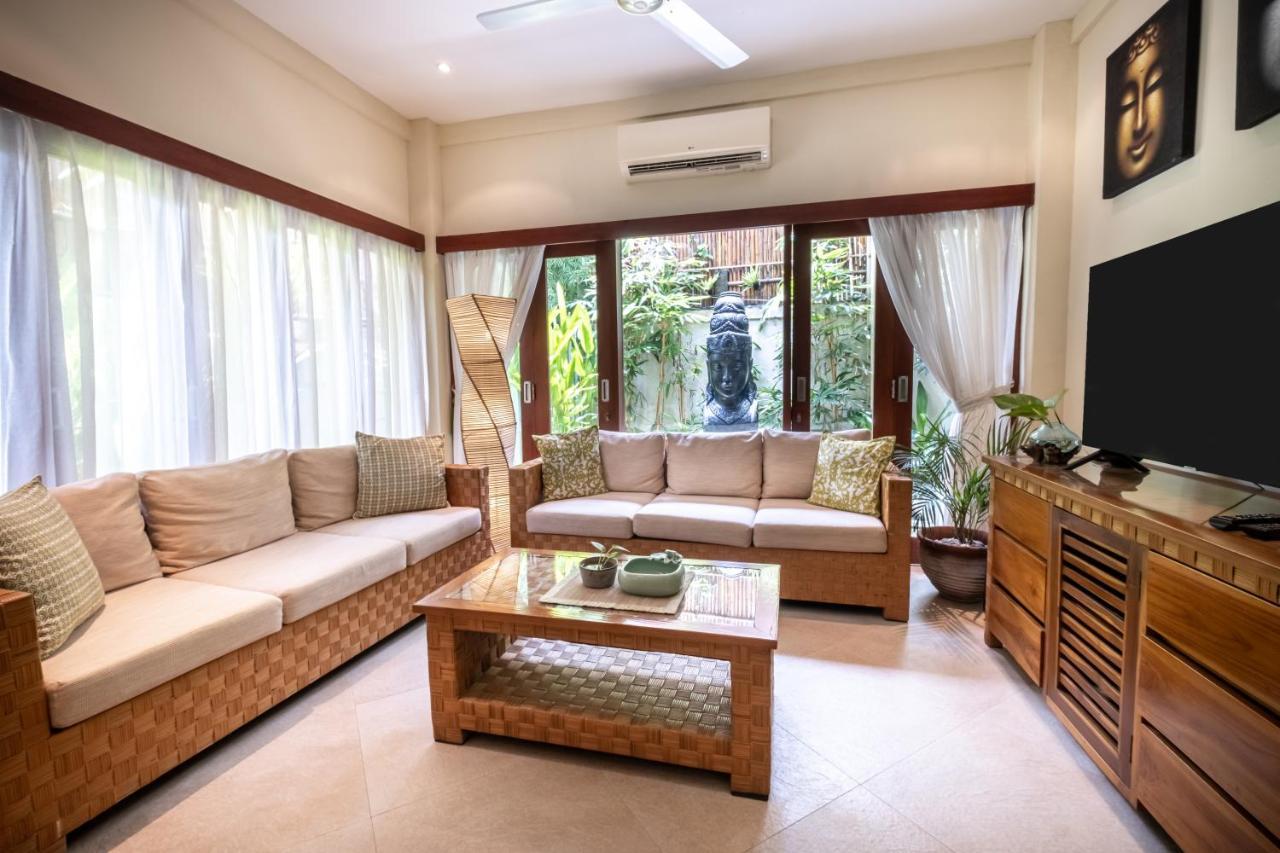 Villa Seriska Seminyak Buitenkant foto