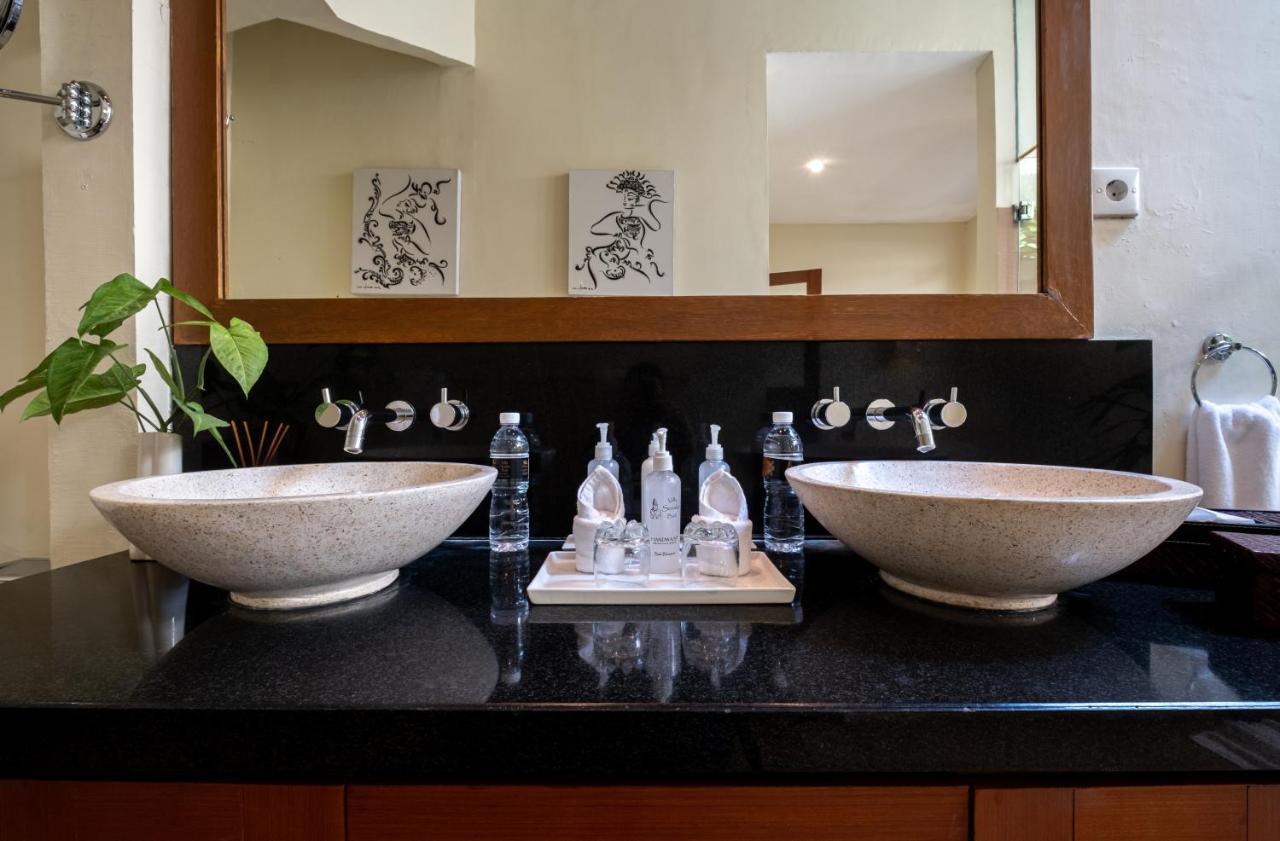 Villa Seriska Seminyak Buitenkant foto